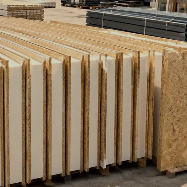 Structural insulated wall panels with foam cores between timber board faces